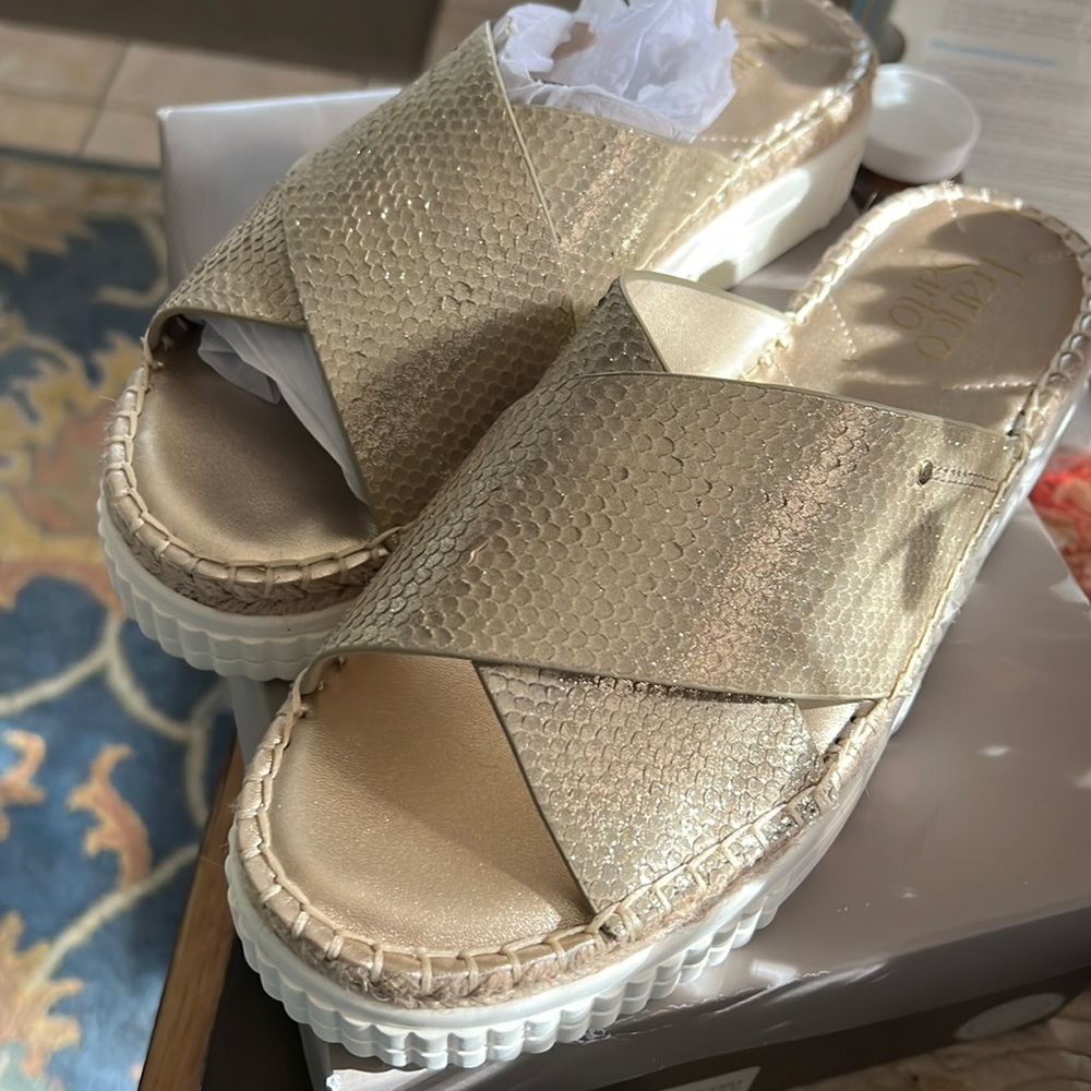 NIB, Franco Sarto 9.5 Gold, espadrilles.